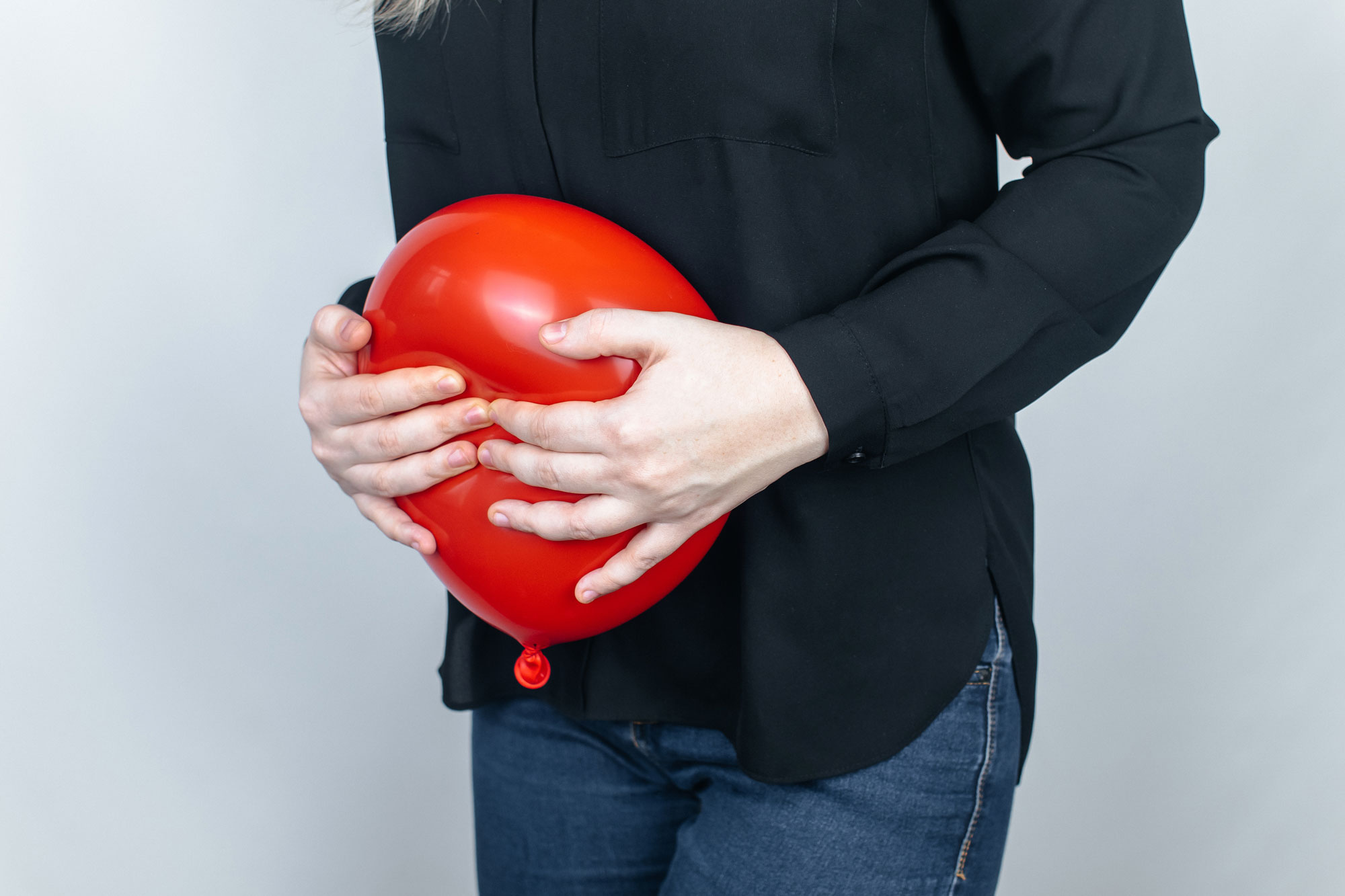 腸の問題だけではない、ガス溜まりの原因とその対処法